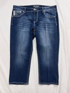Love Indigo embroidered Cropped Capri Jeans